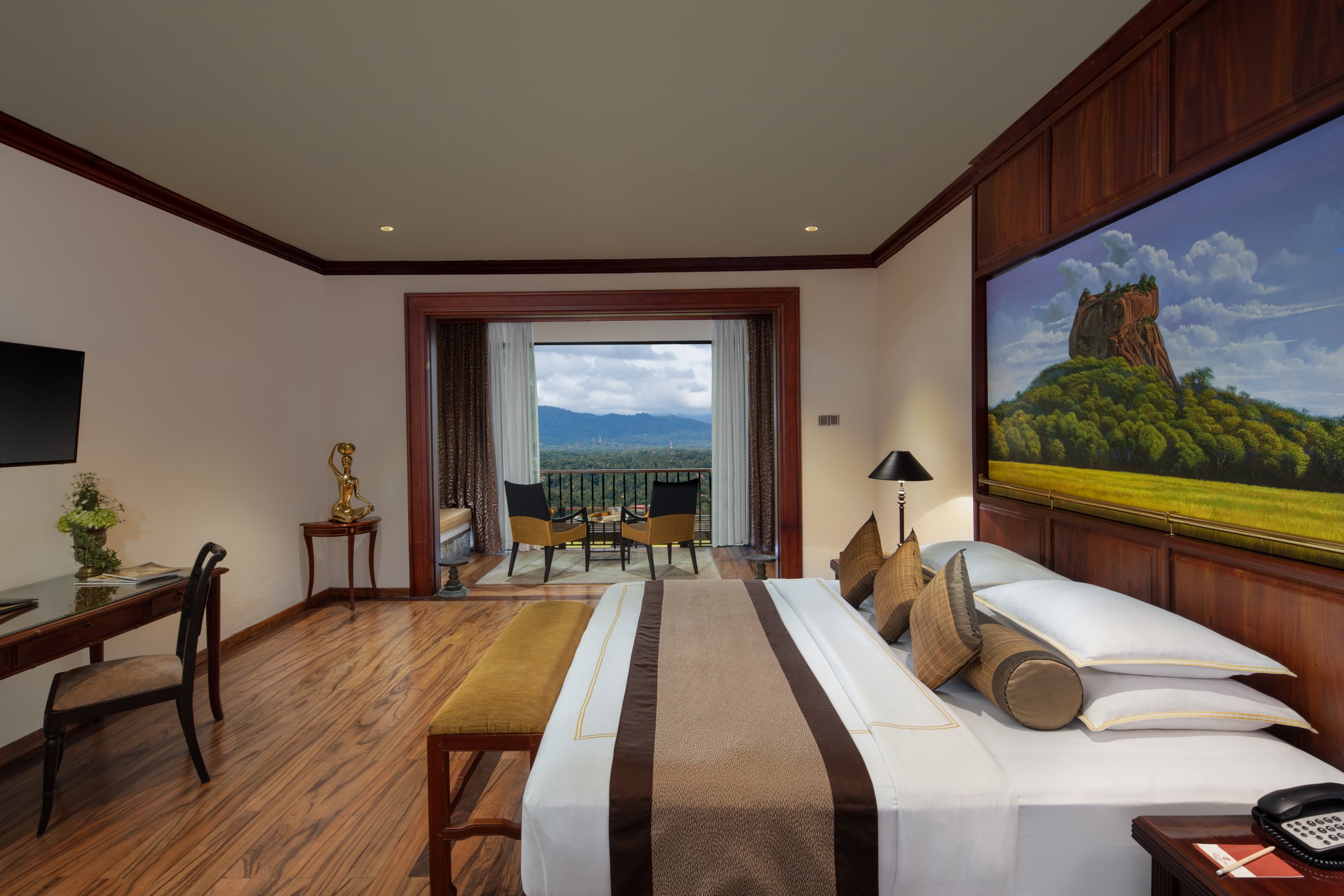 EARLS REGENCY